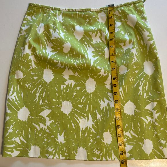 Talbots Floral Stretch Skirt Womens Size 10P Green White Cotton Career Office - Picture 8 of 9